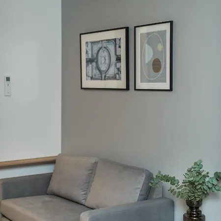 Apartment River City No 3 By Urban Rent